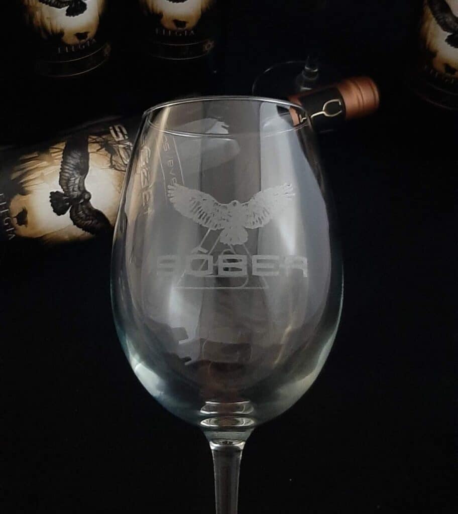 Copas de vino blanco personalizadas para regalos en España